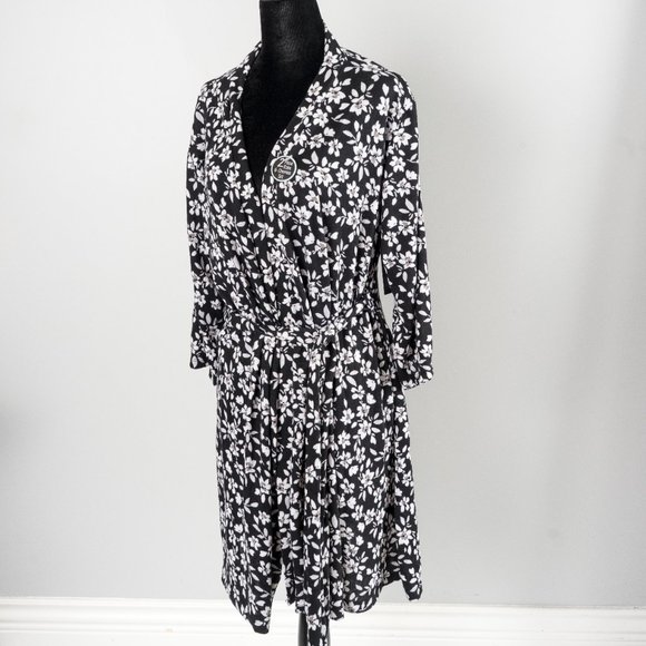 NWT Floral Chemise & Robe 2 piece set - S - Picture 4 of 7